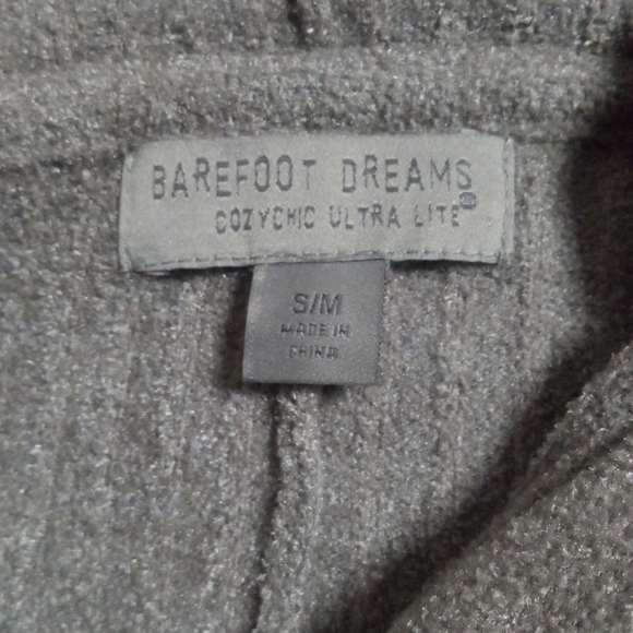 Barefoot Dreams Cozy Chic Ultra Lite Zip Up Hooded Poncho Top Gray Size Medium - Picture 6 of 8